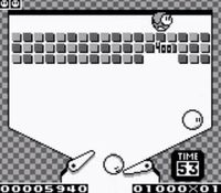 une photo d'Ã©cran de Kirby s Pinball Land sur Nintendo Game Boy